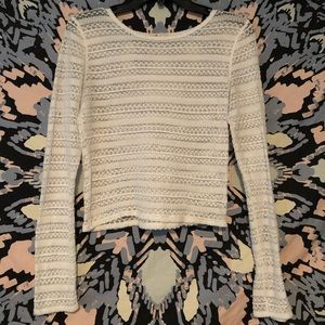 Hollister cropped long sleeve lace shirt size L